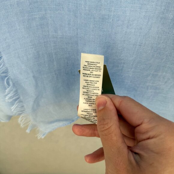 Chicos Alayna Oversized Blanket Oblong Scarf Pale Parisian Blue Lightweight NEW - Picture 6 of 10